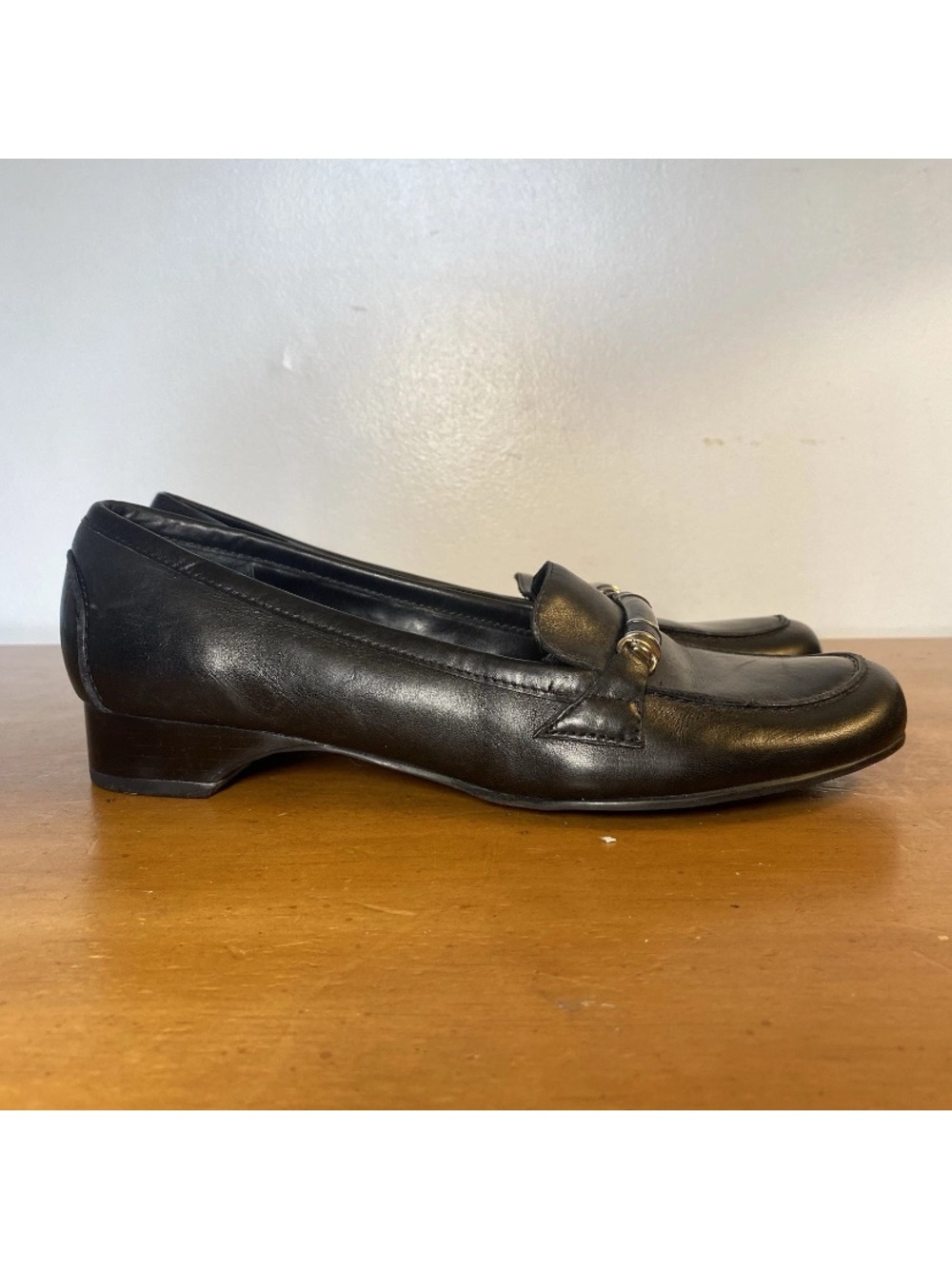 Audrey Brooke Women’s 7.5 Black Leather Flats Loafers Office Low Heel Preppy